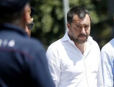 Σαλβίνι σε Γερμανίδα πλοίαρχο: «Γύρνα πίσω στην πατρίδα σου και άσε τους Ιταλούς να φροντίσουν για την δική τους»
